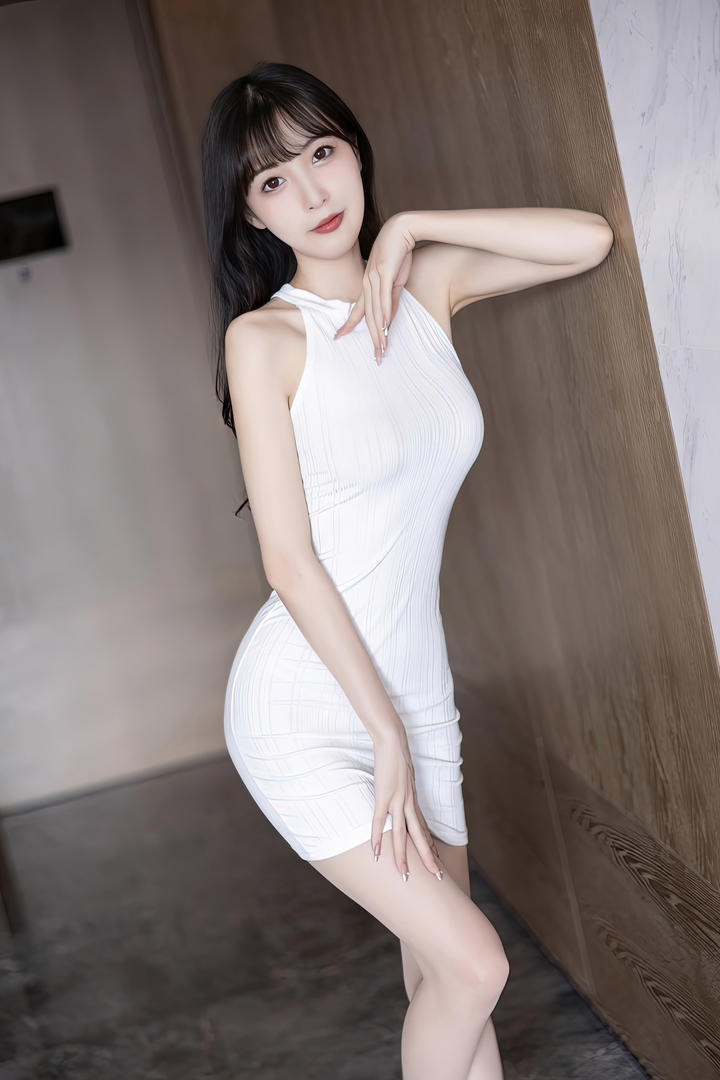 亚洲ass白嫩白嫩的女人林星阑高清私拍套图