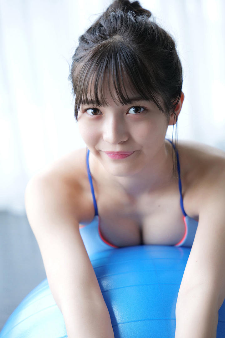 清纯可爱日本比基尼女生写真图片