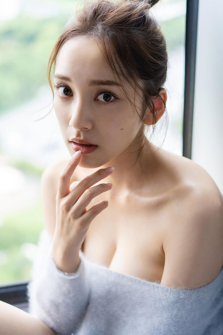 在线免费下载日本女优性感艺术照图片