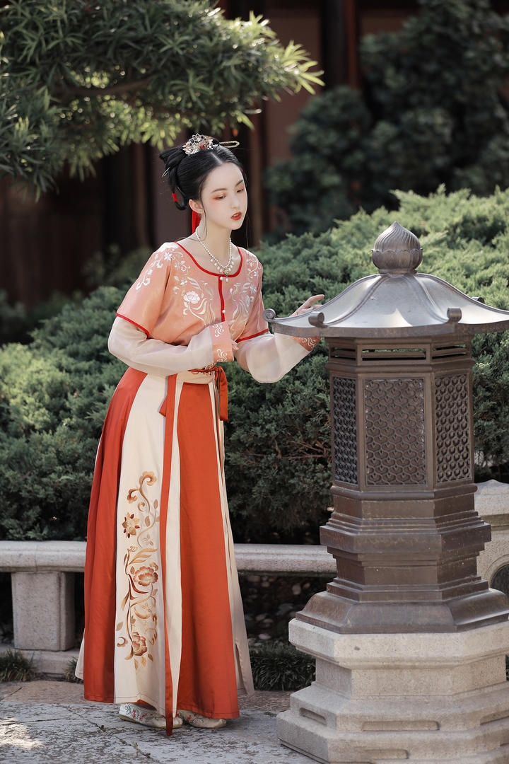 极品古装美女女生艺术摄影图片