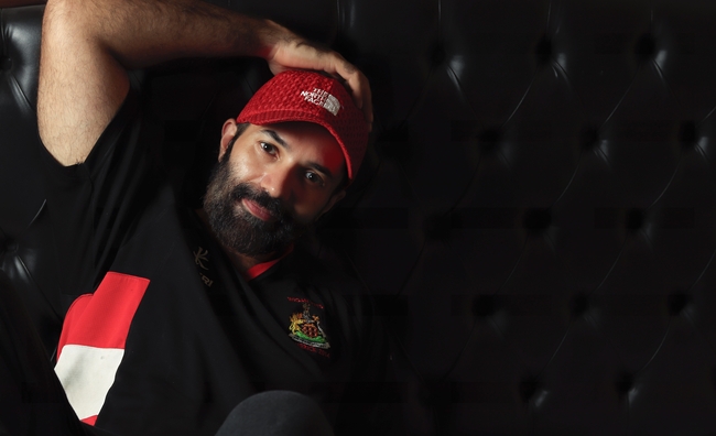 欧美时尚大叔帅哥写真图片