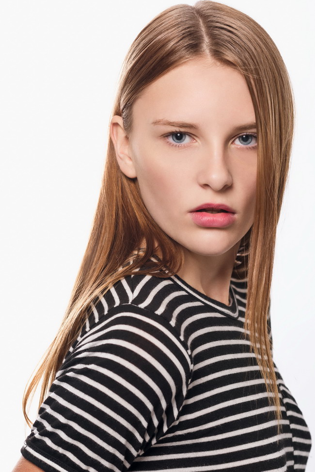 90后高冷美女图片