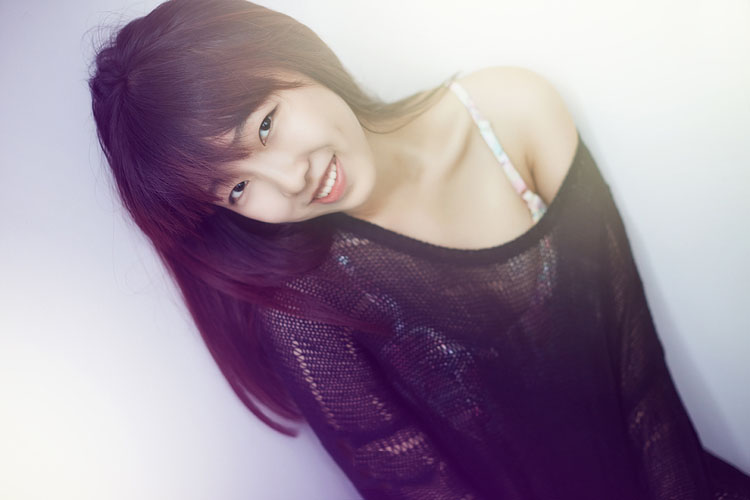 花季少女妩媚的一面