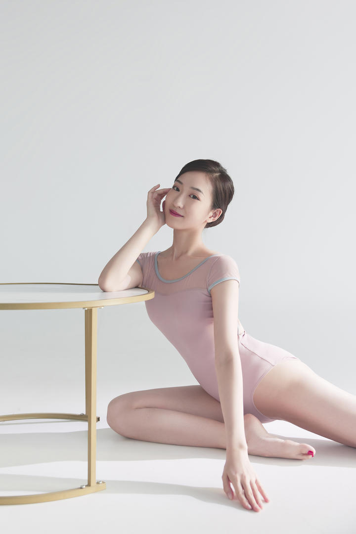 优优人体美女舞蹈艺术写真集