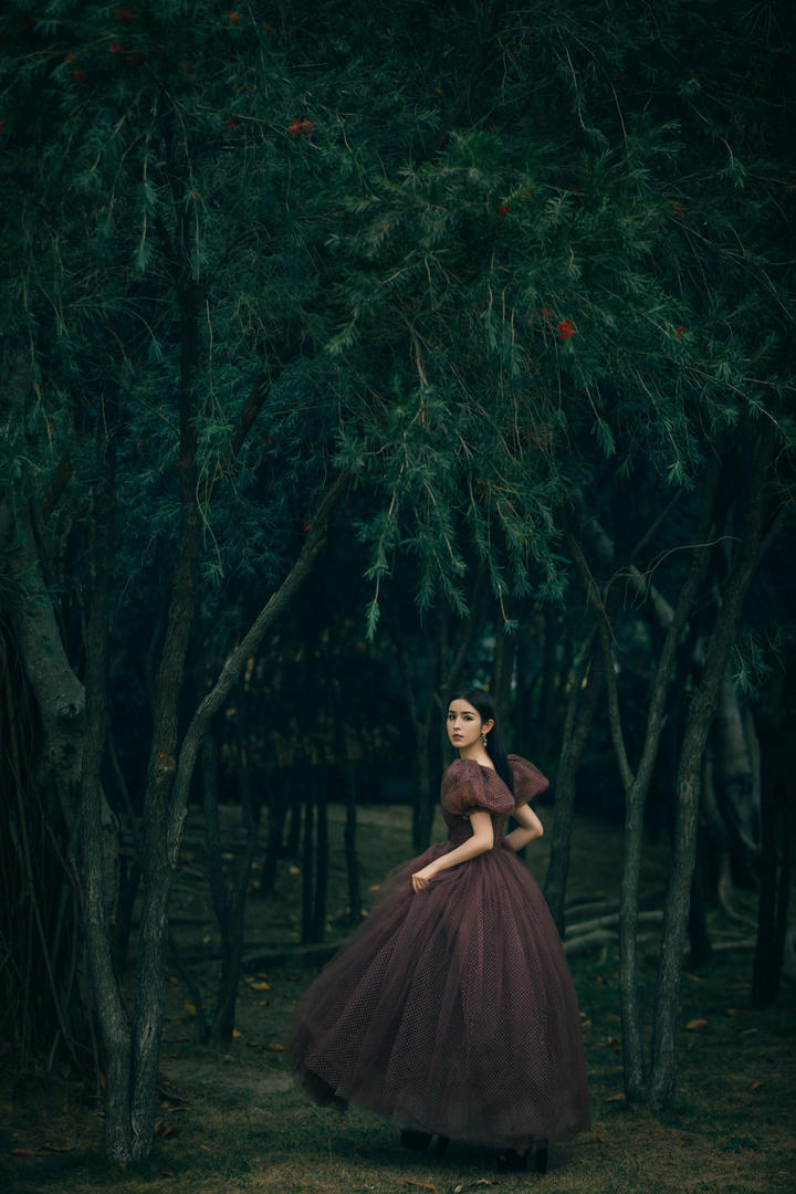 新疆极品美女哈尼克孜图片