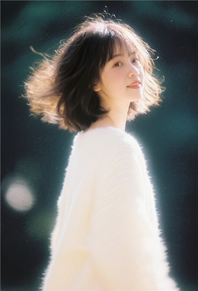 清新素雅梨花头美女写真摄影图片