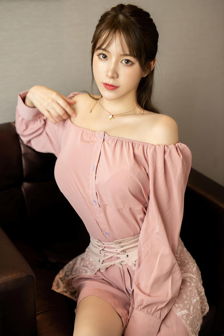 高清极品国模美女图片