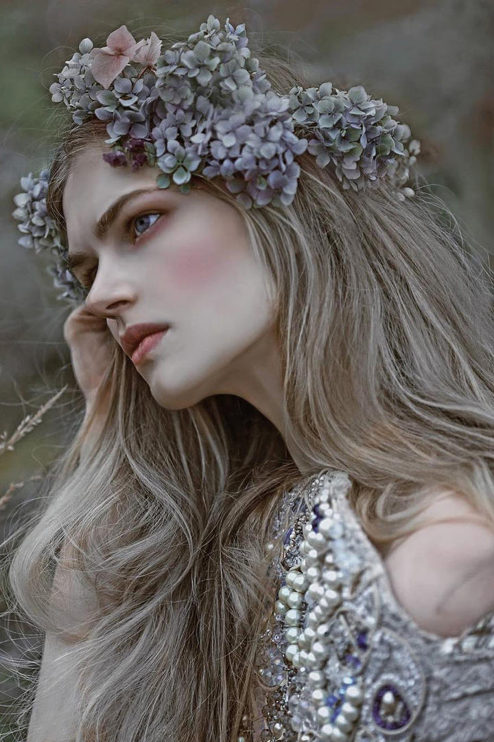 国外美女人像艺术摄影图片