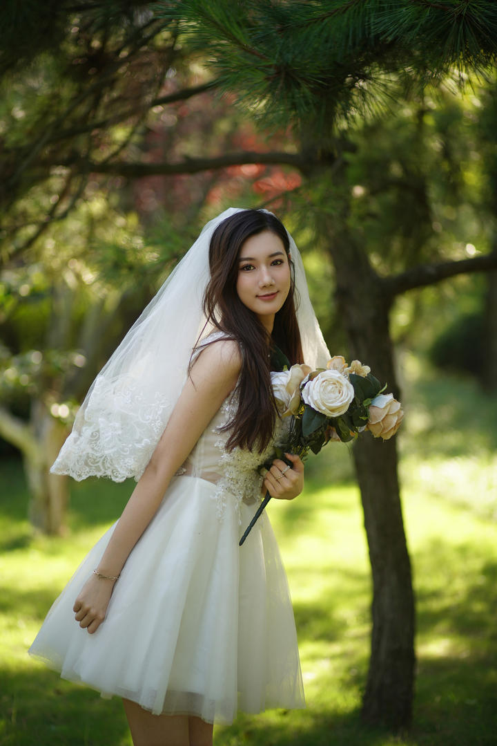 清纯婚纱美女唯美摄影写真图片
