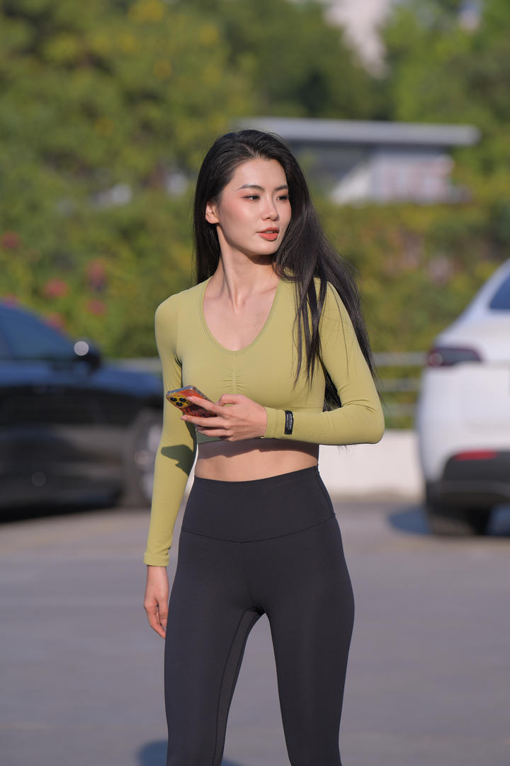 高清国产精品大神街拍CD紧身裤美女