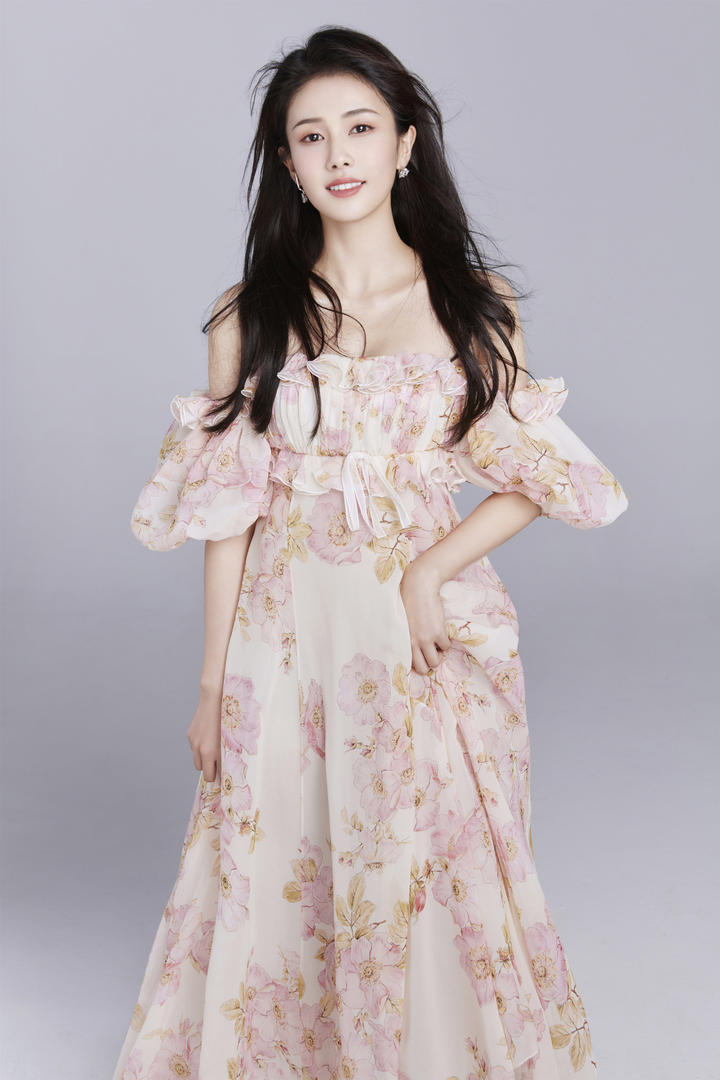 4K高清专业美女明星壁纸大图白鹿艺术照欣赏