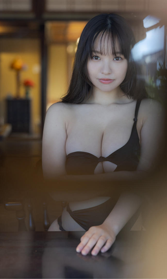 日本爆乳美女私房照