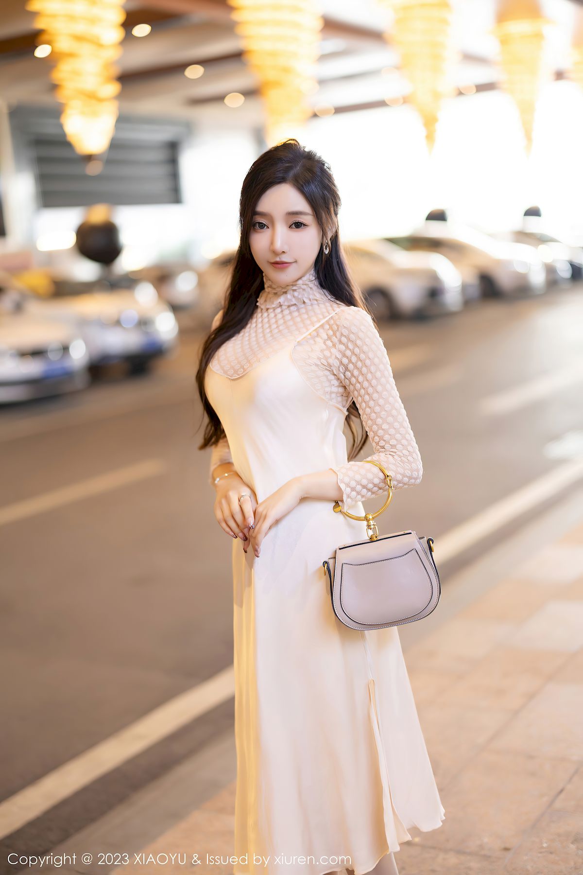 语画界女神王馨瑶yanni淡黄连衣长裙白色丝袜海南旅拍