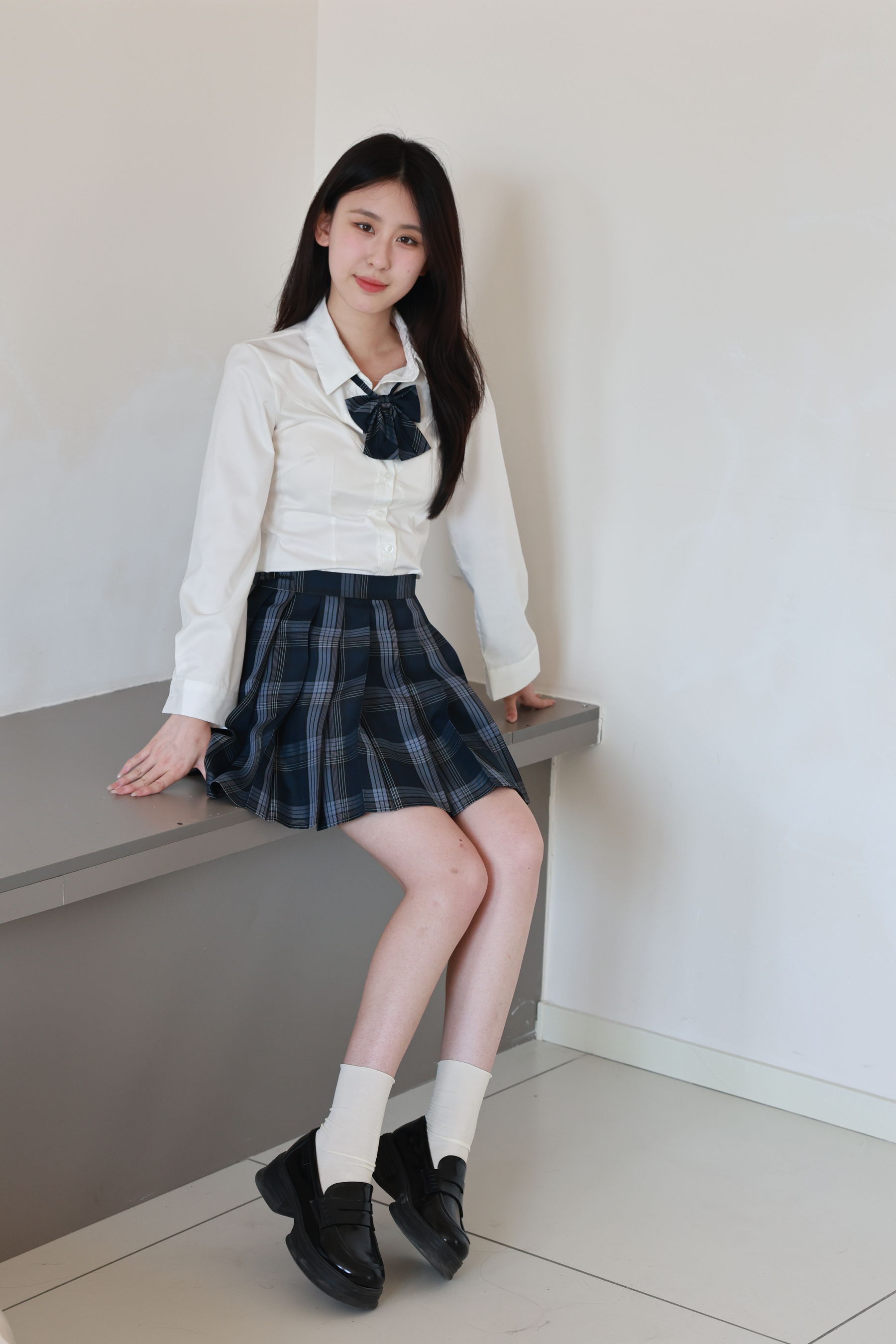 绮梦摄影yaya白衬衫格纹百褶裙JK制服学院风写真
