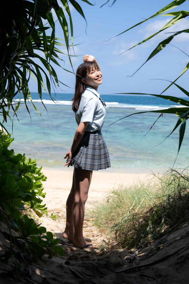 日本JK制服美女海边旅拍图片大全