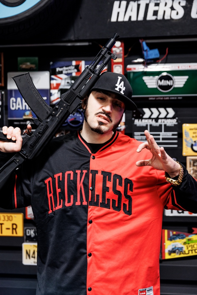 欧美嘻哈帅哥图片