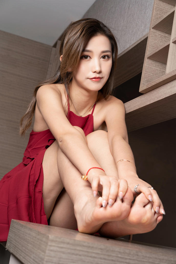 成熟性感大胆国模慕菲美女性感照片