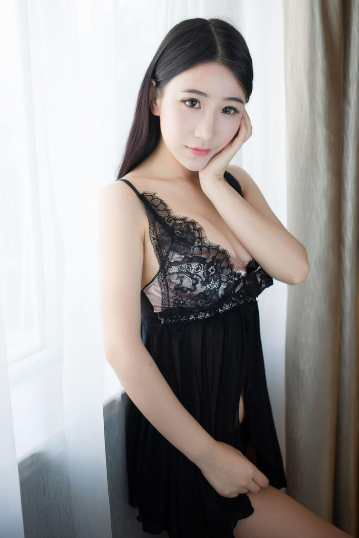 气质小美女个人艺术写真