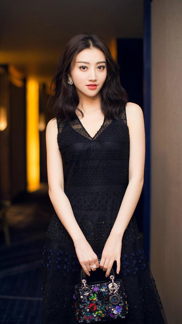 气质美女景甜图片高清