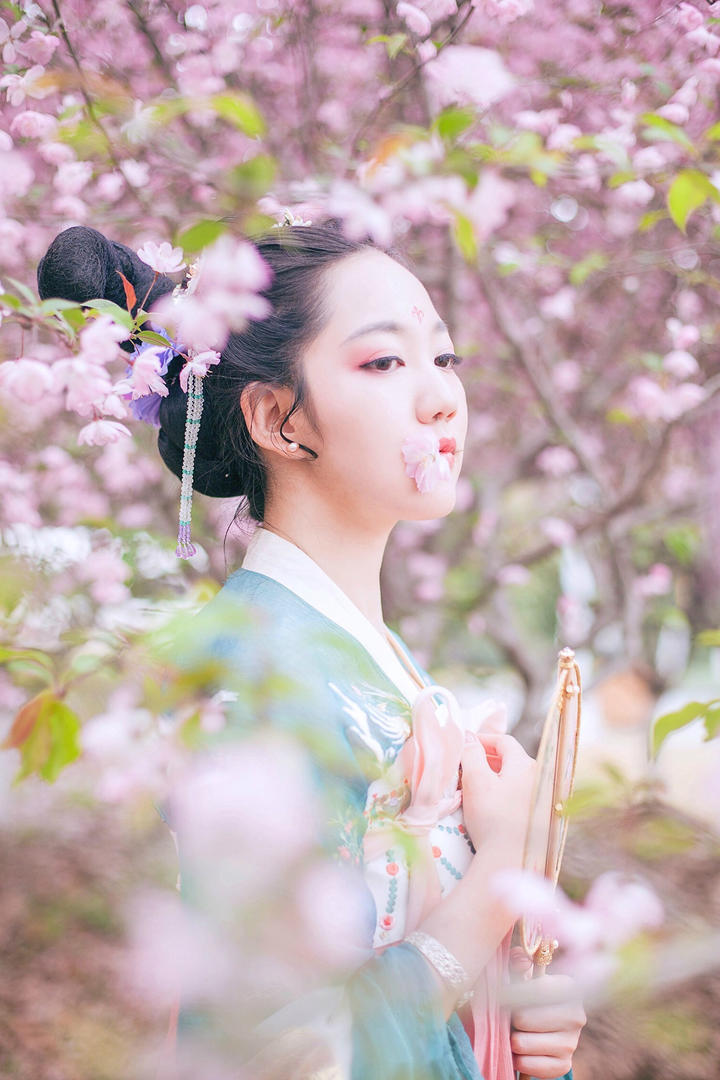 高清唯美古装美女人体艺术摄影图片