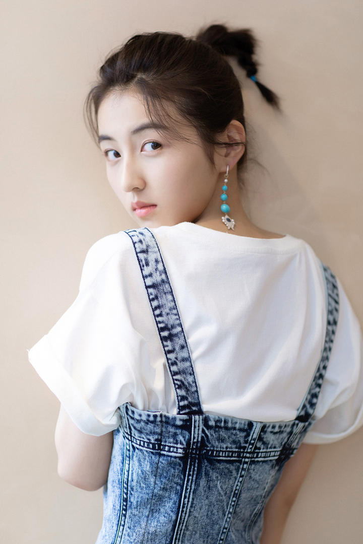 高清气质女星张子枫写真