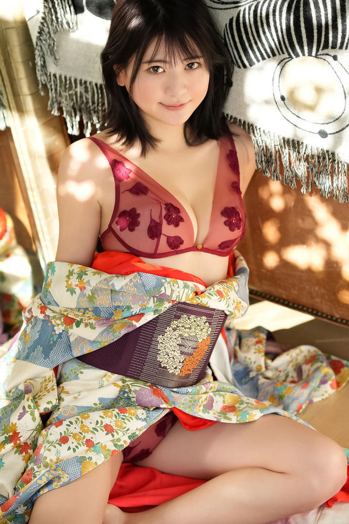 日本伦理电影女优美女大胆写真无码图一二三区