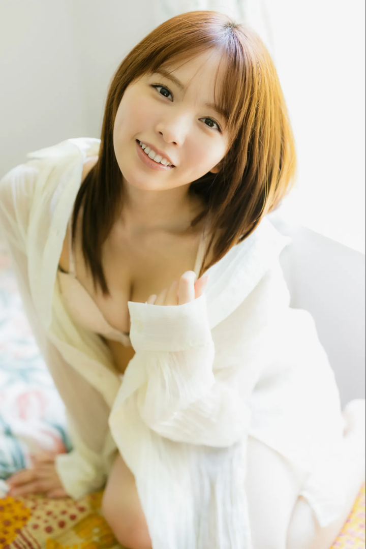 日本短发妹子纯欲天花板女生图片