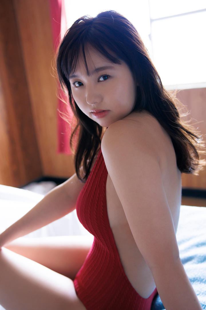 亚洲嫩模AV美少女内衣性感写真下载