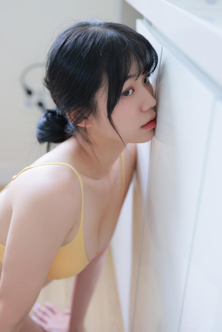 纯欲天花板女孩个人写真