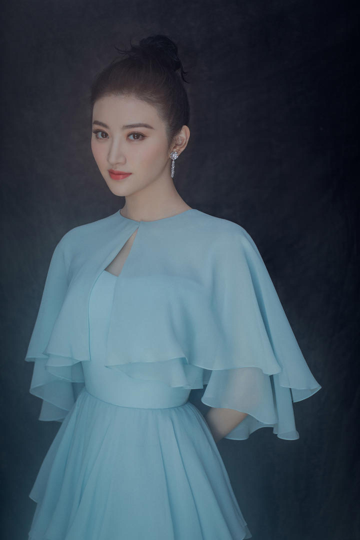 漂亮性感的女明星壁纸景甜高清图片下载