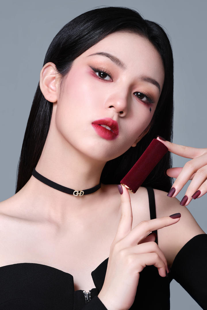 极品气质美妆博主高清美女图片下载