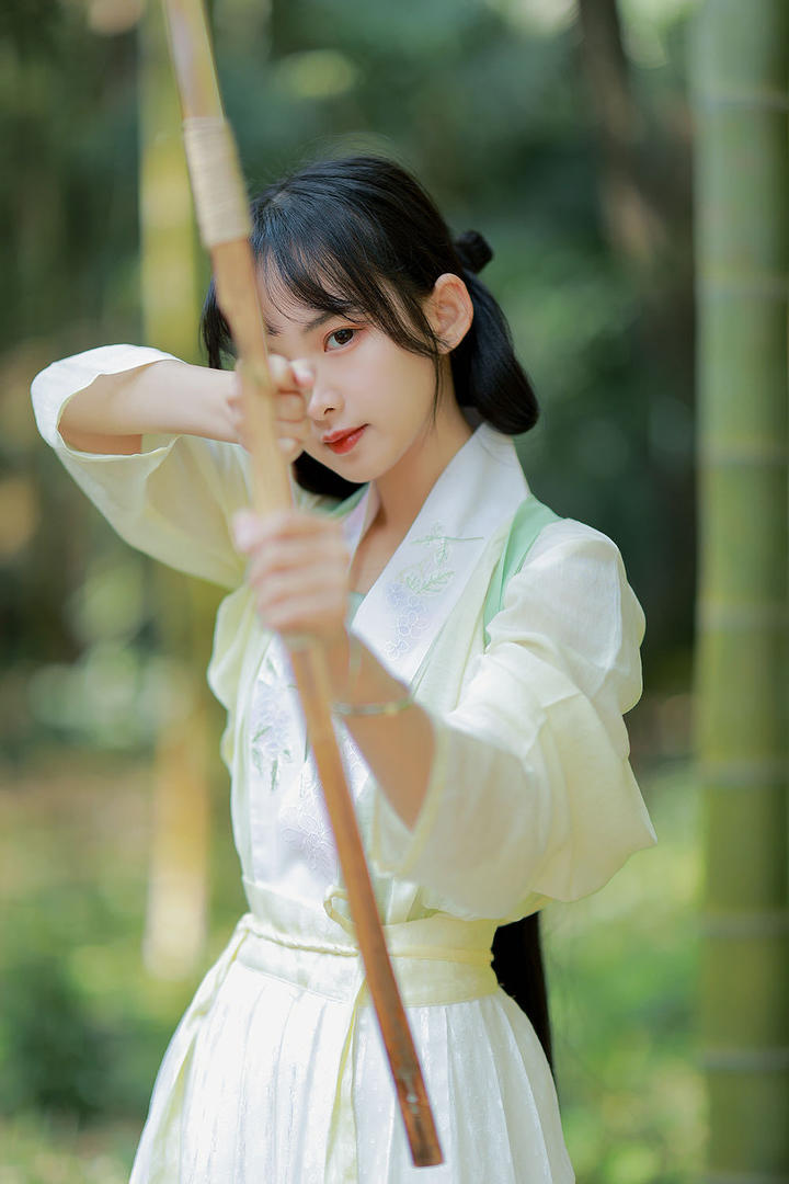 射箭清纯古装美女写真图片