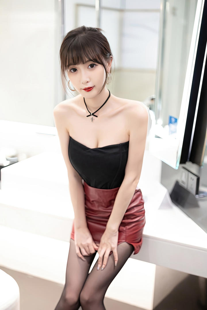 国产黑丝诱惑林星阑美女图片写真