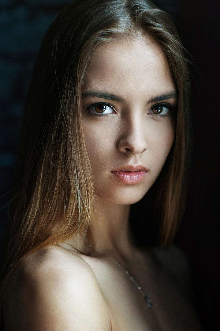 高清欧美气质美女艺术摄影图片