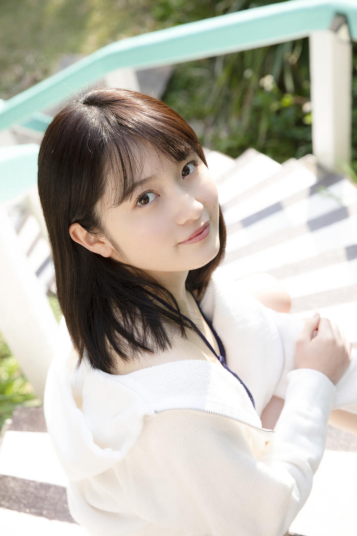 日韩AV在线清纯气质美女素人无码写真图片