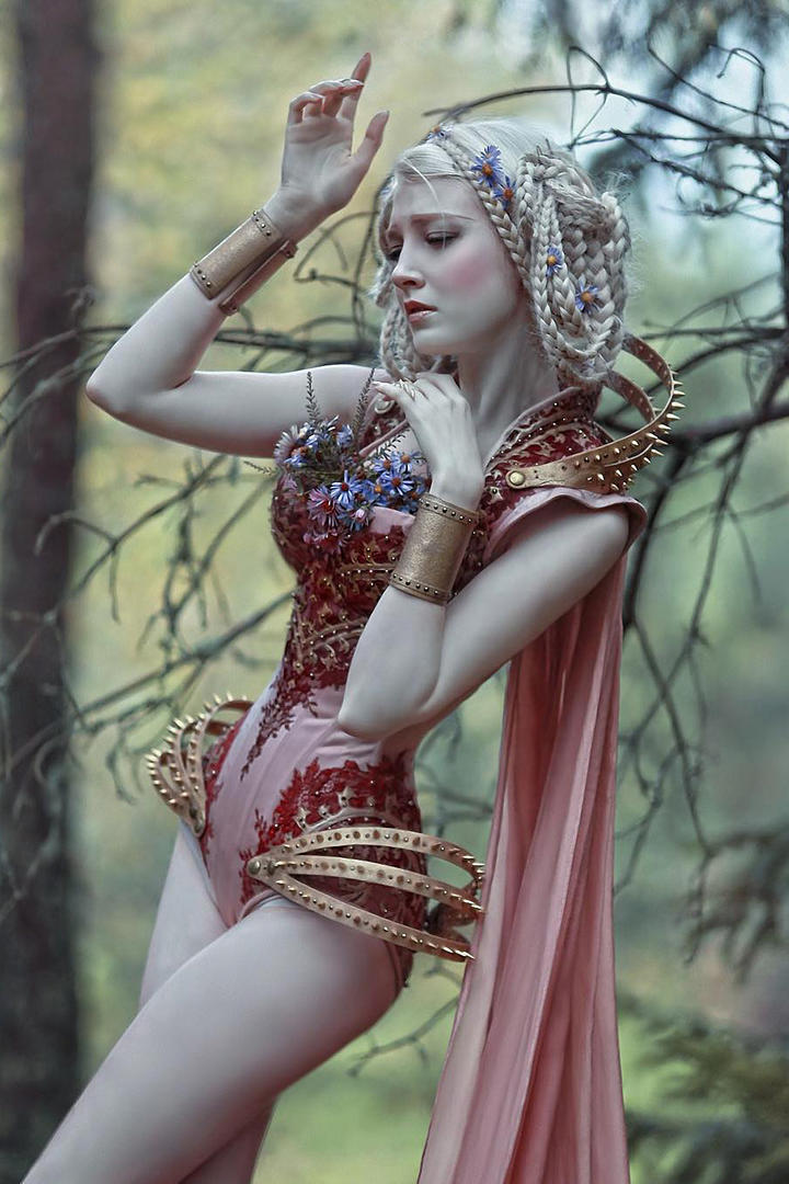 超高清欧美话剧造型美女艺术写真图片