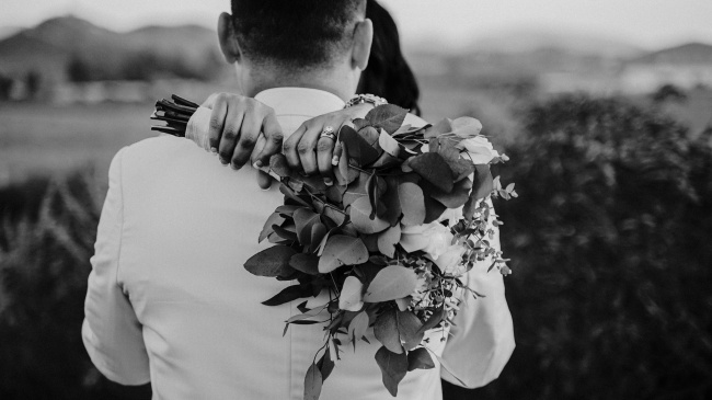 黑白浪漫情侣图片摄影