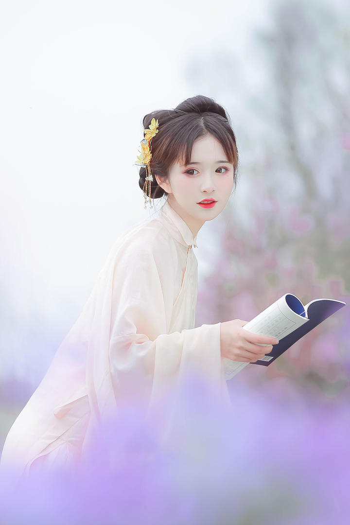 温柔恬静的真人头像女生古装艺术写真图片