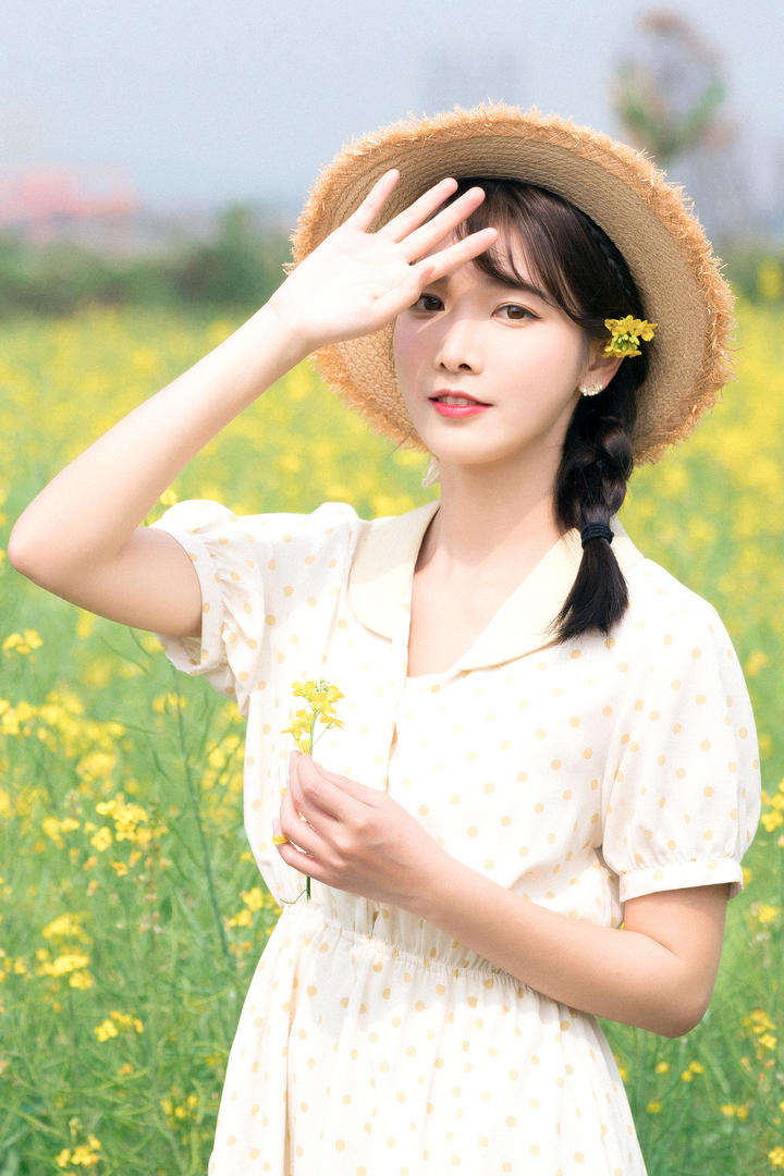 油菜花小清新美少女艺术写真图片