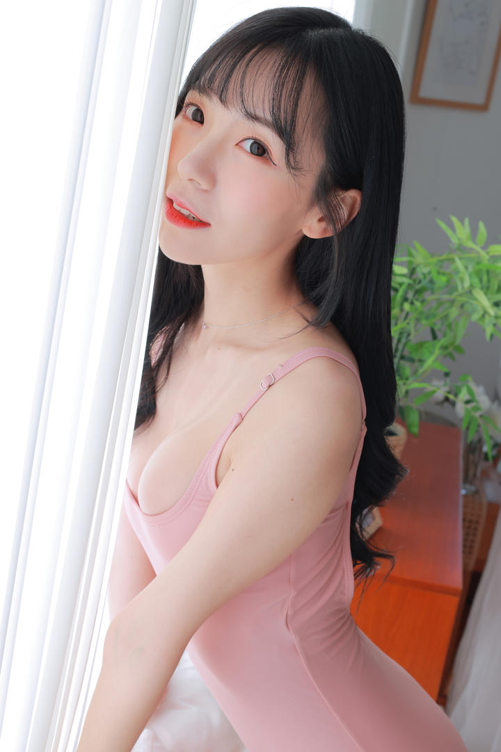 日韩精品AV清纯美女自拍套图下载