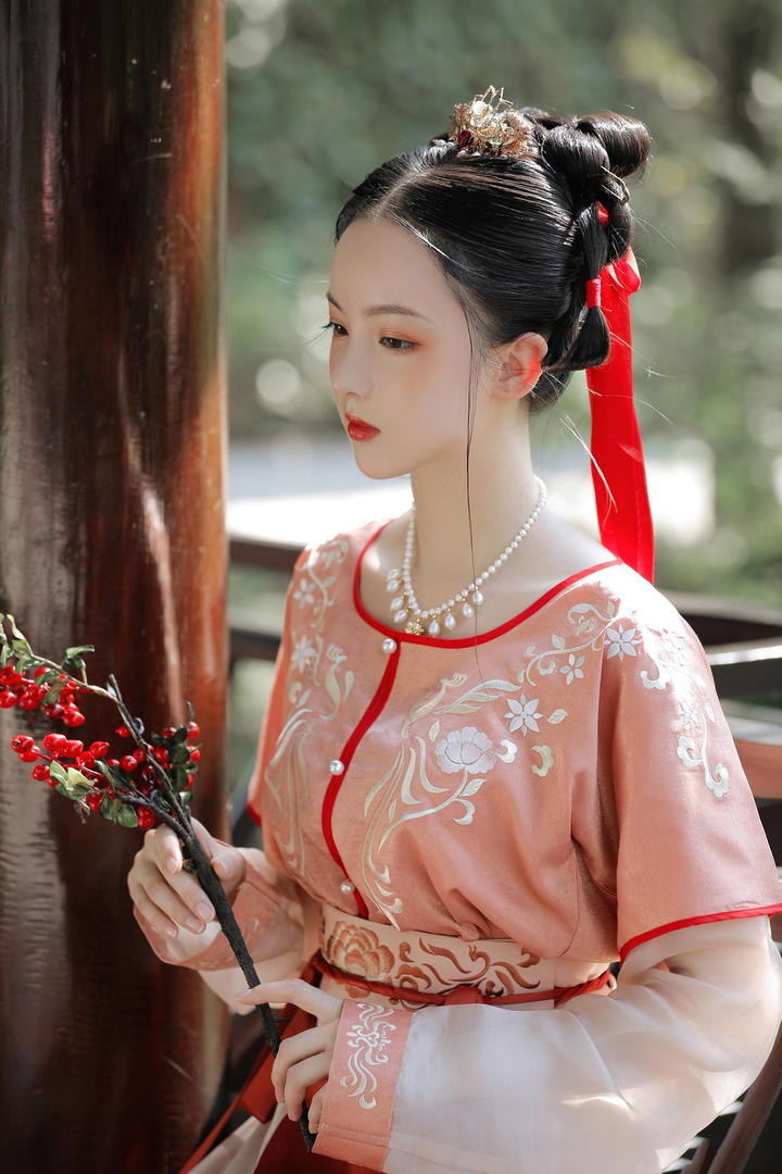 极品女生古装美女艺术摄影图片