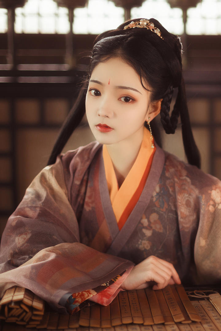 唯美清纯古装美女人像艺术写真图片