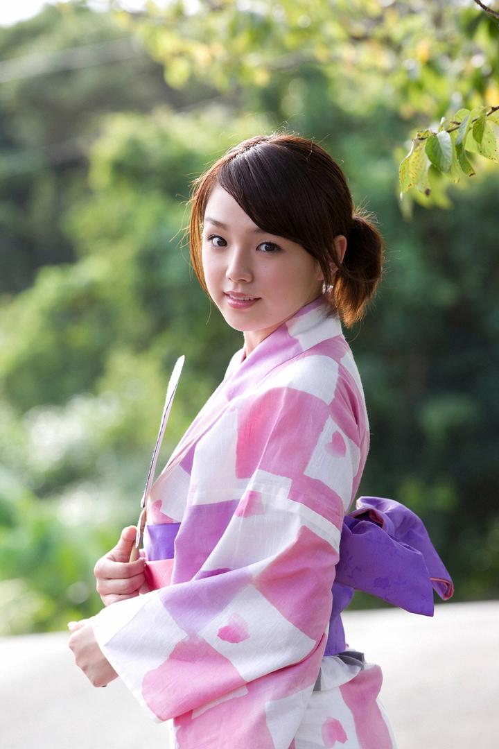清纯甜美的日本和服美女高清摄影图片