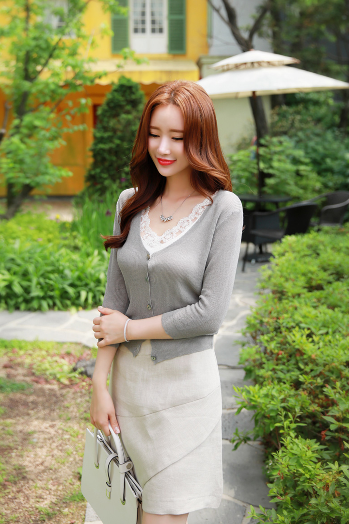 高清韩国户外女神李妍静图片