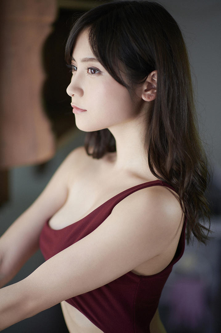 很有气质的极品日本美女女生性感高清写真图片