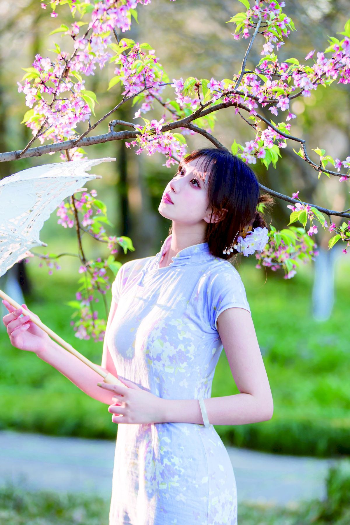 次元少女念雪ww素色旗袍宛如花仙子阳光系列写真