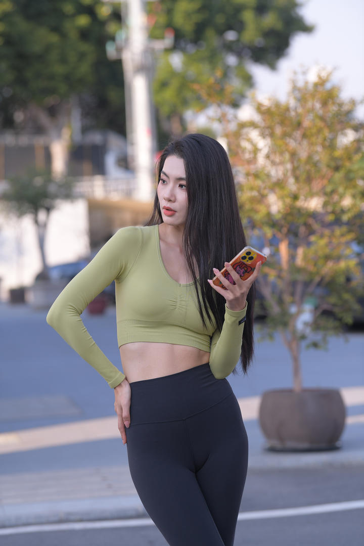 国产精品CD偷拍瑜伽美女合集