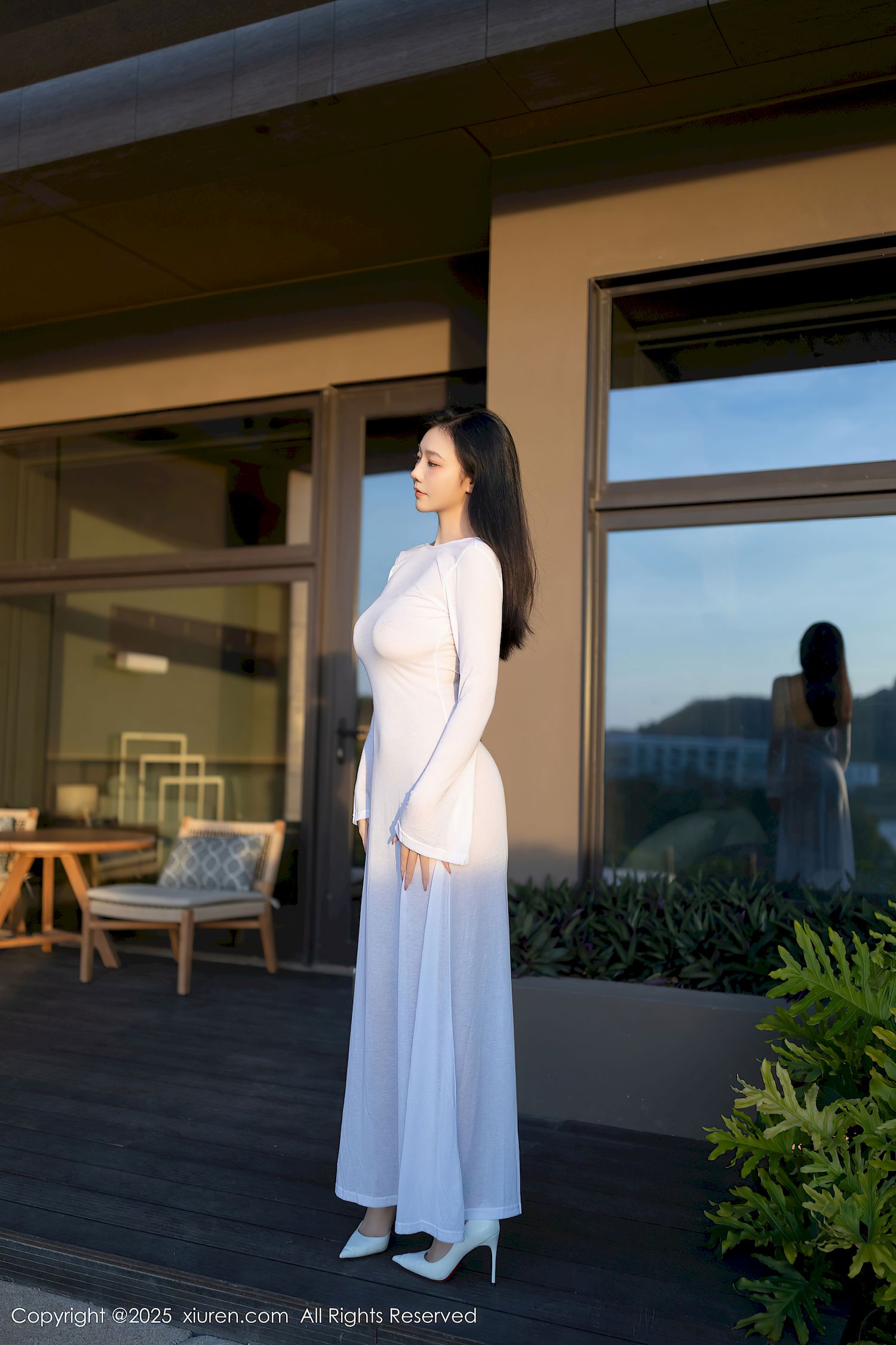 秀人网模特安然anran白色连衣裙肉色丝袜性感写真