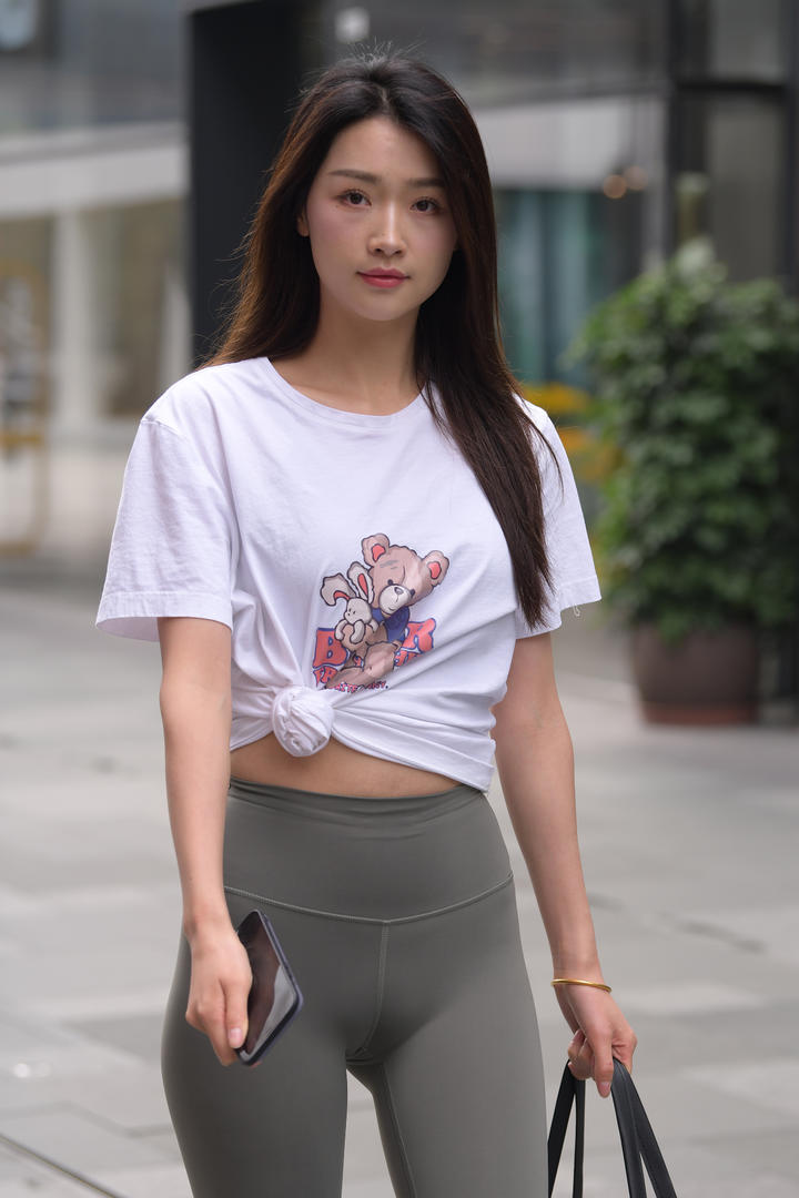 91大神街拍紧身裤美女套图免费下载