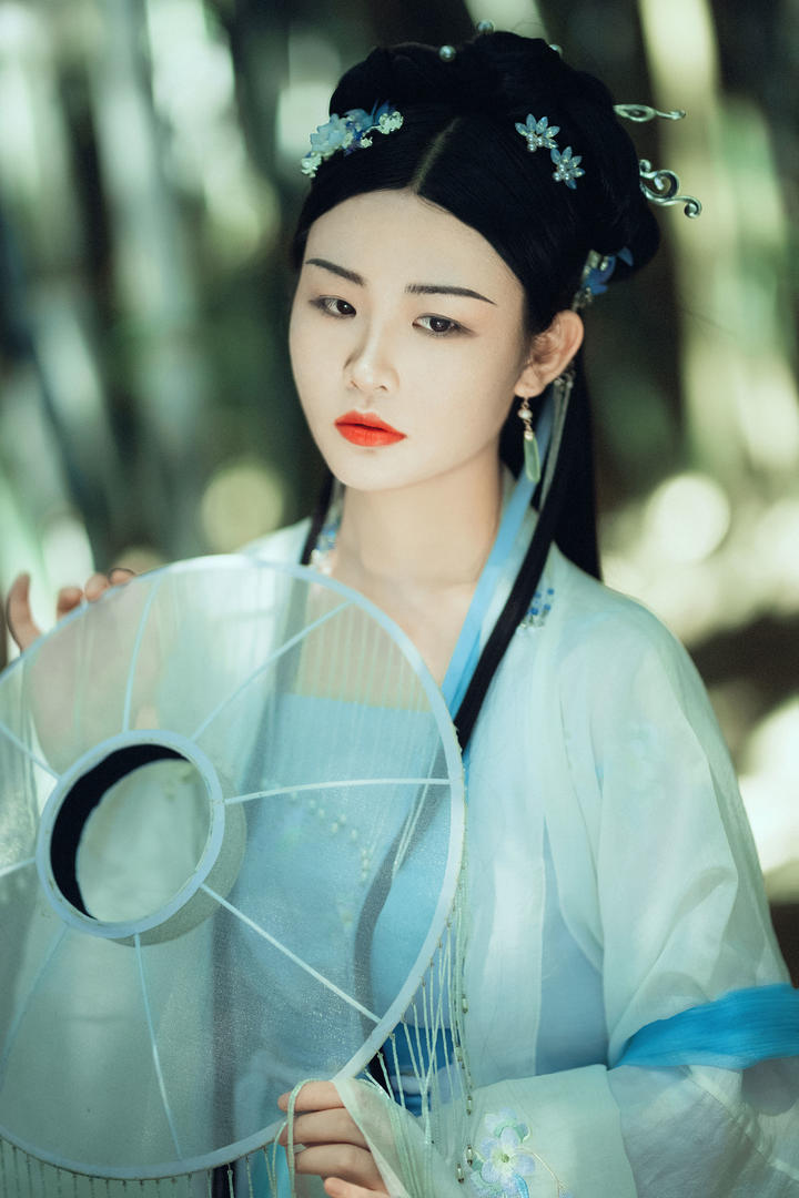 4K古装汉服美女艺术写真图片